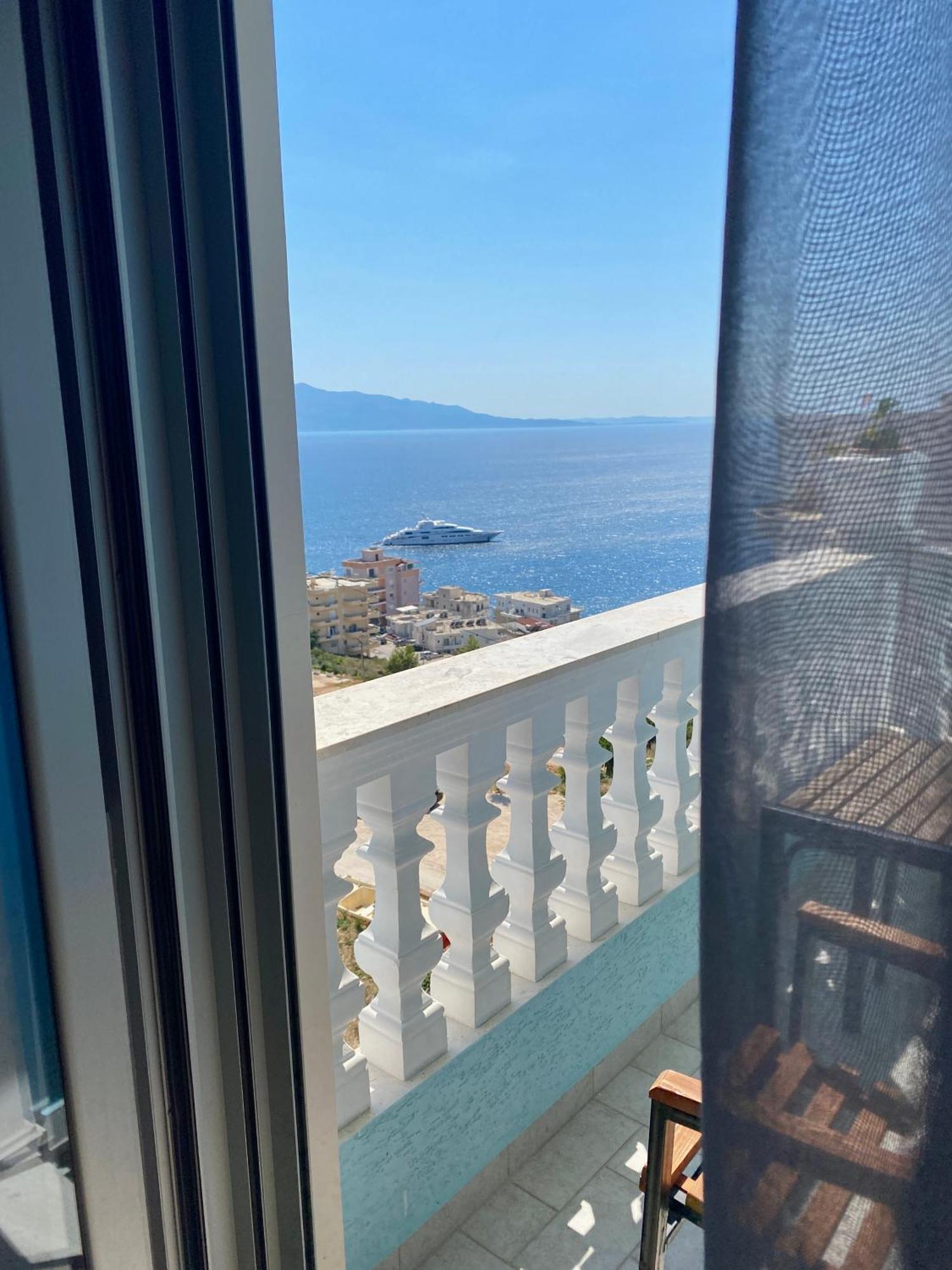 Hotel Abedini Sarandë Eksteriør billede