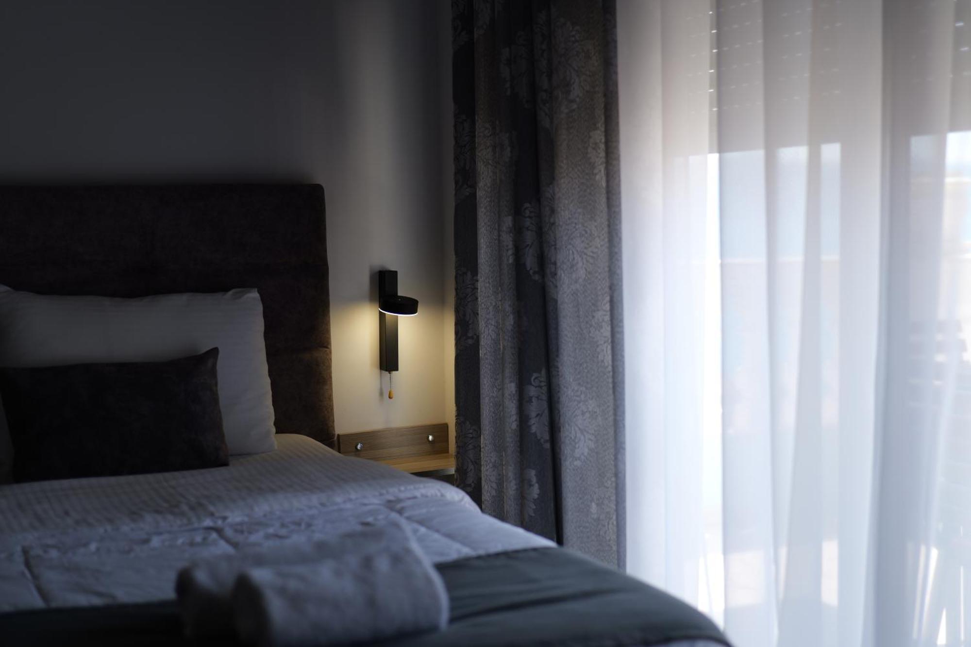 Hotel Abedini Sarandë Eksteriør billede