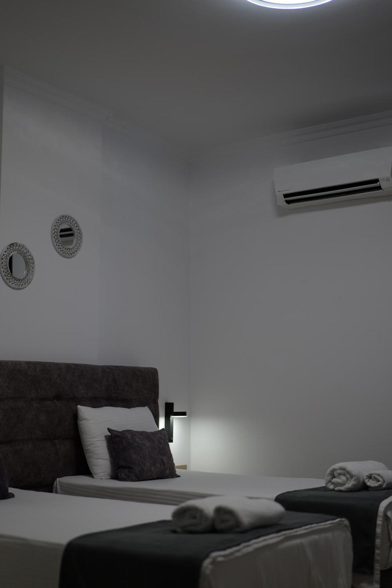 Hotel Abedini Sarandë Eksteriør billede