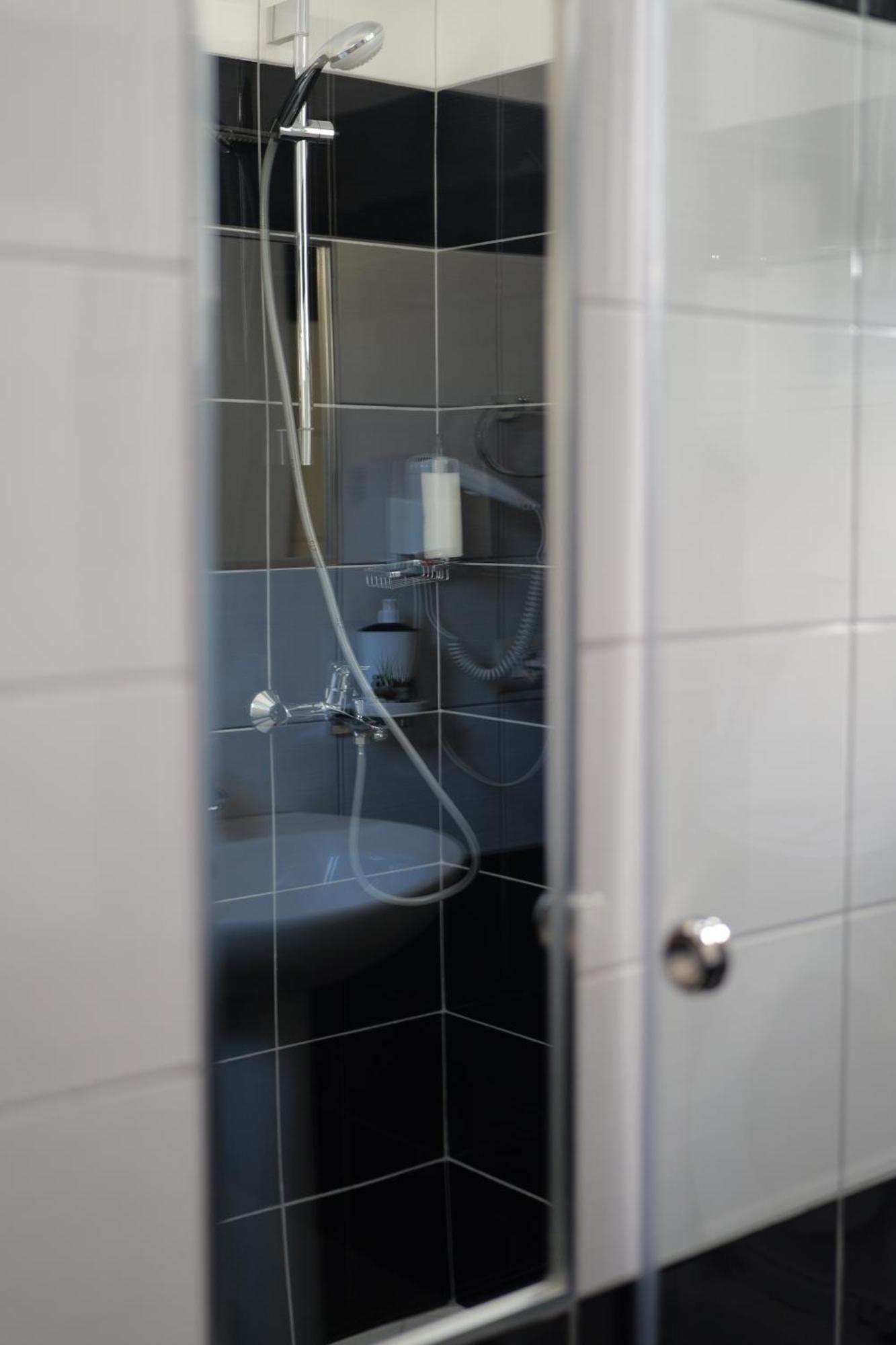 Hotel Abedini Sarandë Eksteriør billede